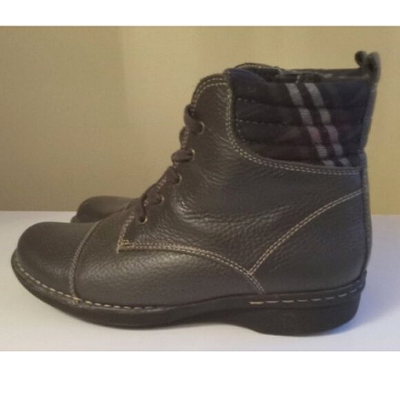 Clarks Boots Size 7 - Picture 3 of 11